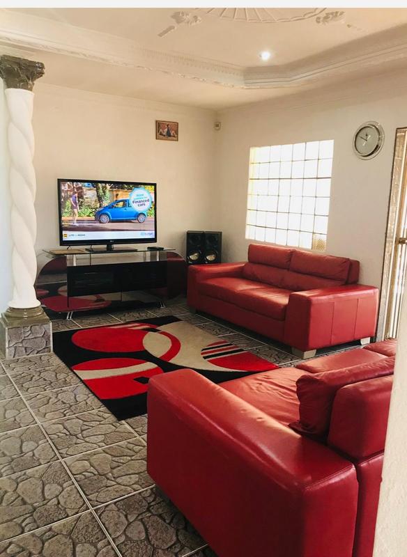 To Let 2 Bedroom Property for Rent in Midridge Park Gauteng
