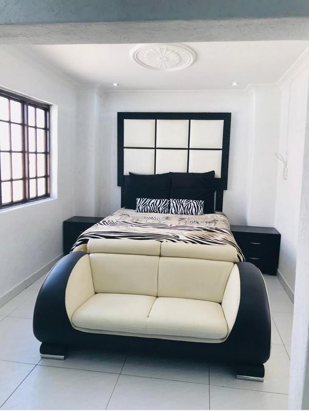 To Let 2 Bedroom Property for Rent in Midridge Park Gauteng