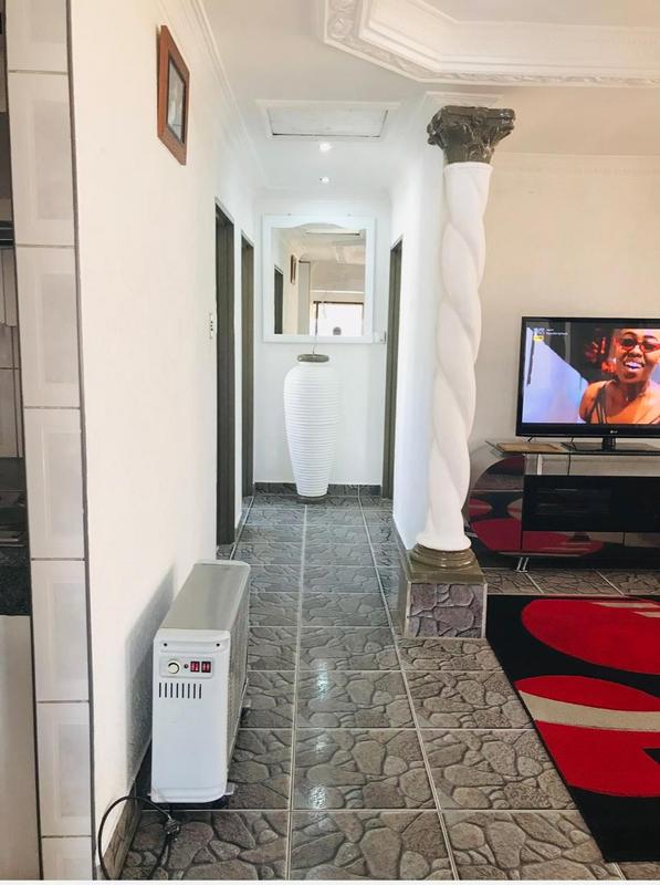 To Let 2 Bedroom Property for Rent in Midridge Park Gauteng