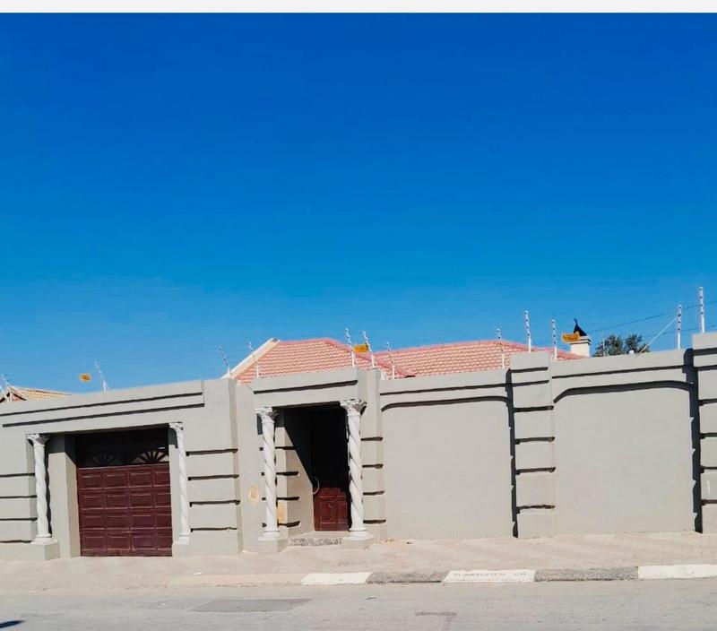To Let 2 Bedroom Property for Rent in Midridge Park Gauteng