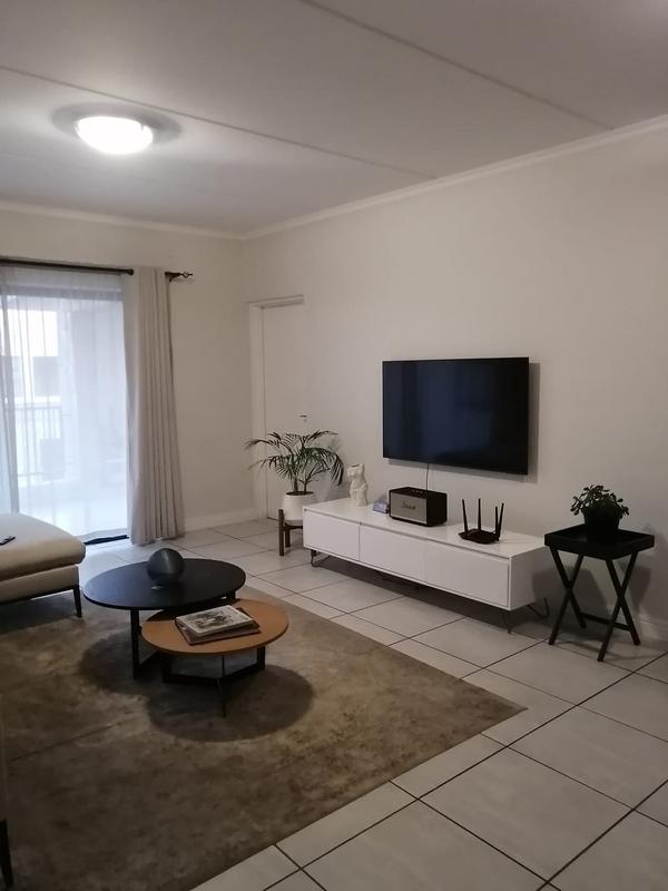 To Let 2 Bedroom Property for Rent in Waterfall Gauteng