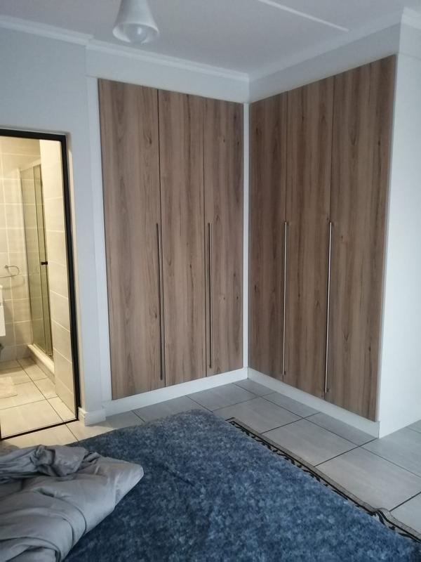 To Let 2 Bedroom Property for Rent in Waterfall Gauteng