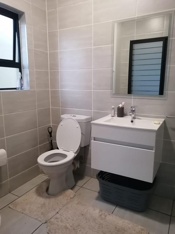 To Let 2 Bedroom Property for Rent in Waterfall Gauteng