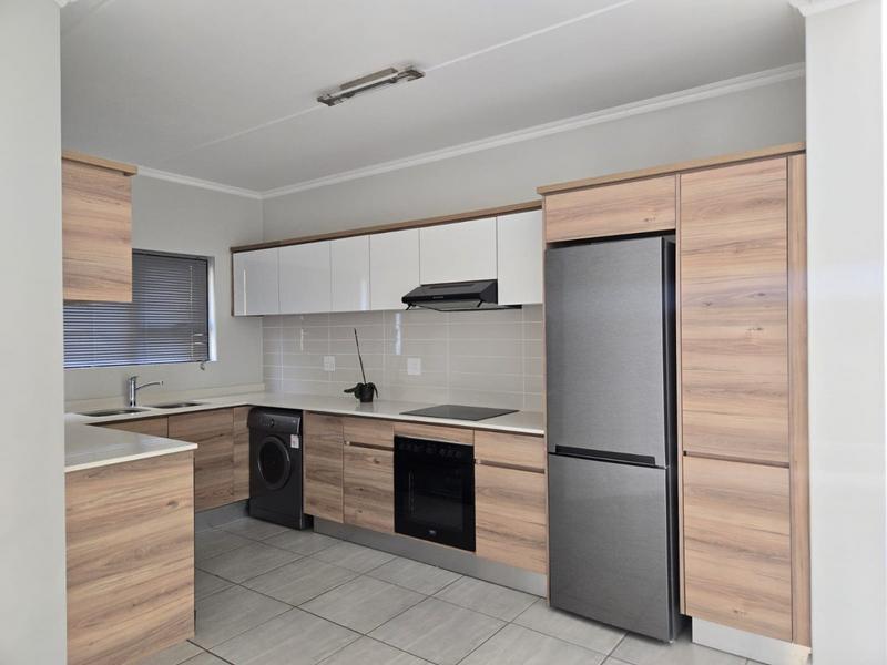 To Let 3 Bedroom Property for Rent in Waterfall Gauteng