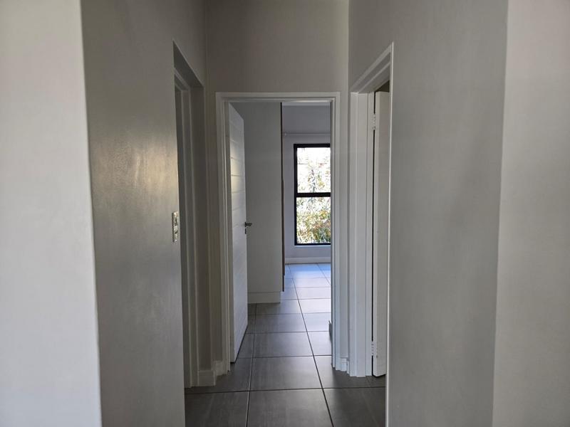 To Let 3 Bedroom Property for Rent in Waterfall Gauteng