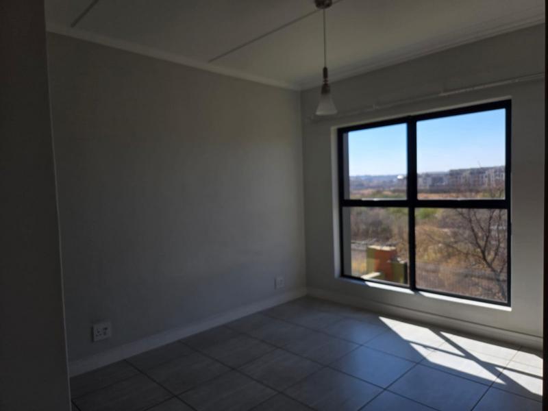 To Let 3 Bedroom Property for Rent in Waterfall Gauteng