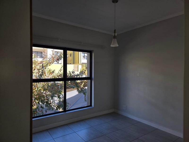 To Let 3 Bedroom Property for Rent in Waterfall Gauteng