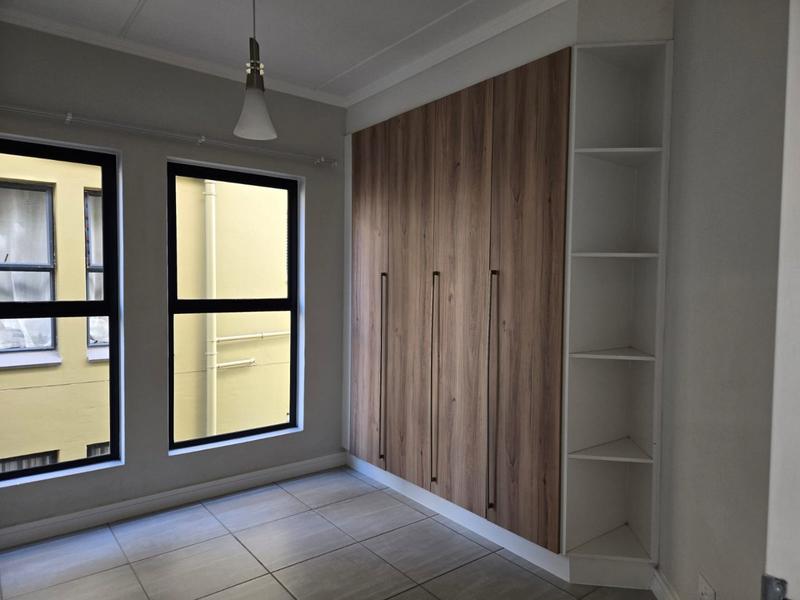 To Let 3 Bedroom Property for Rent in Waterfall Gauteng