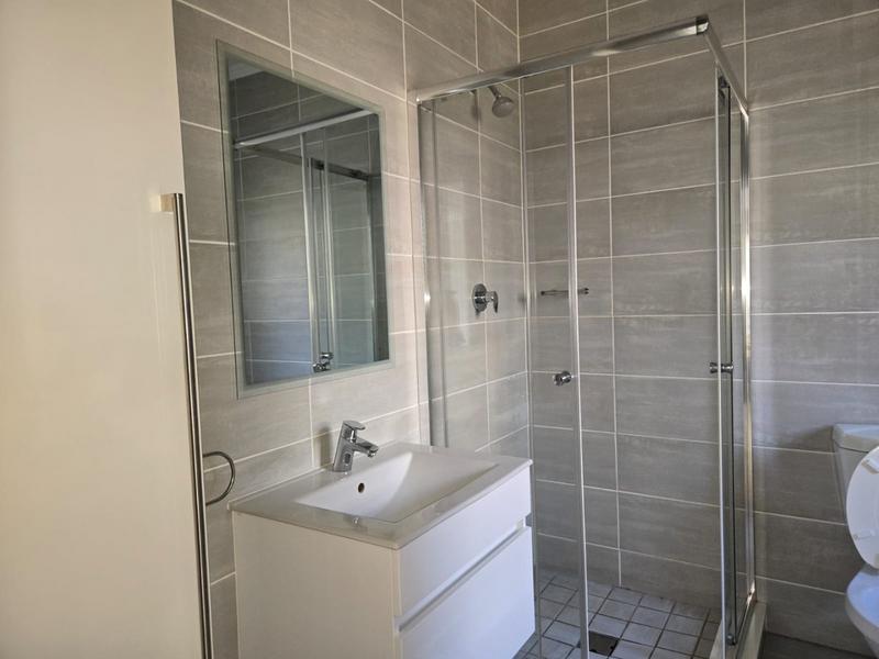 To Let 3 Bedroom Property for Rent in Waterfall Gauteng