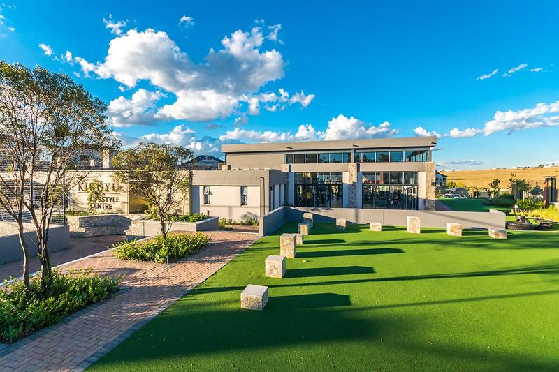 To Let 3 Bedroom Property for Rent in Waterfall Gauteng