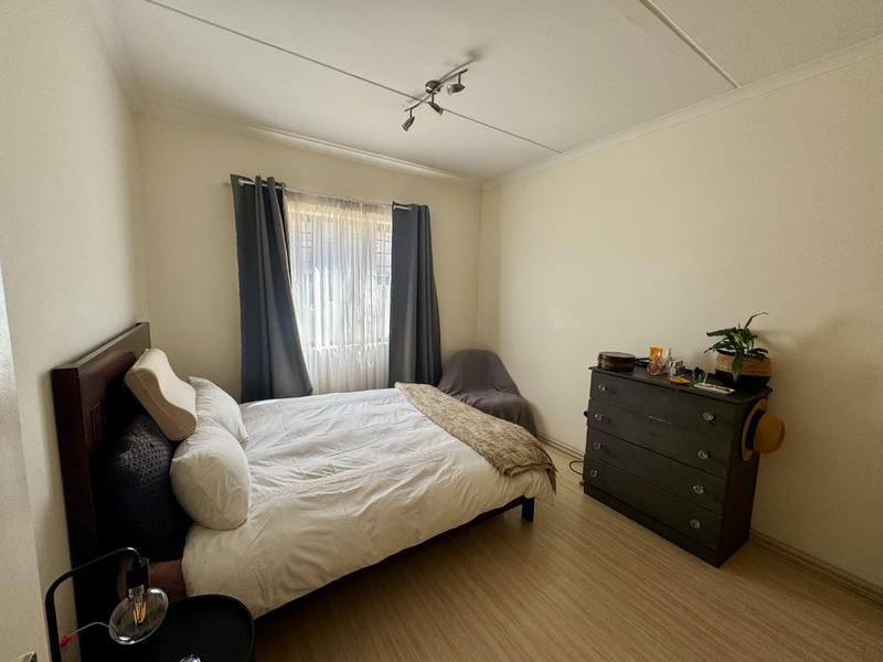 1 Bedroom Property for Sale in Barbeque Downs Gauteng