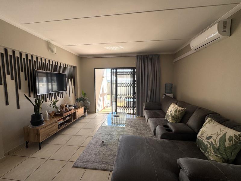 2 Bedroom Property for Sale in Barbeque Downs Gauteng