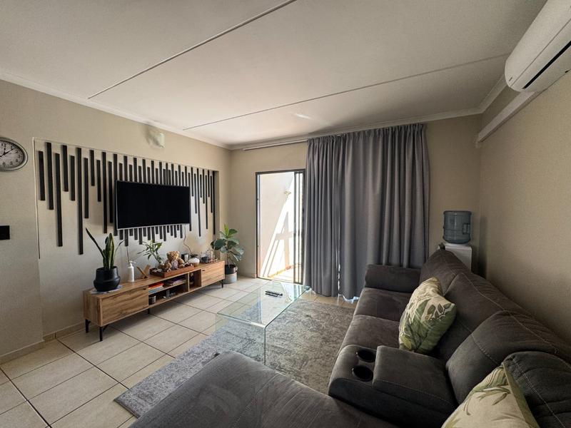 2 Bedroom Property for Sale in Barbeque Downs Gauteng