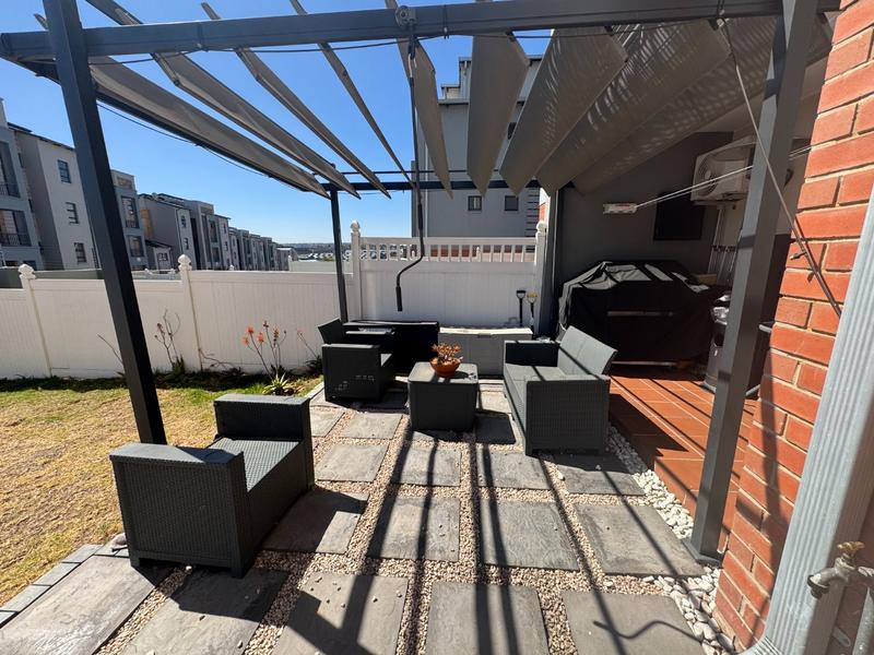 2 Bedroom Property for Sale in Barbeque Downs Gauteng