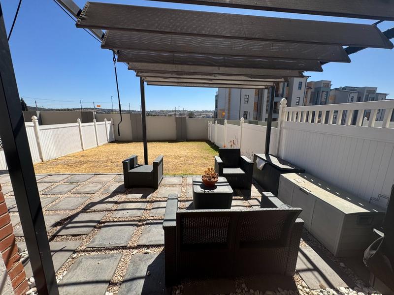 2 Bedroom Property for Sale in Barbeque Downs Gauteng