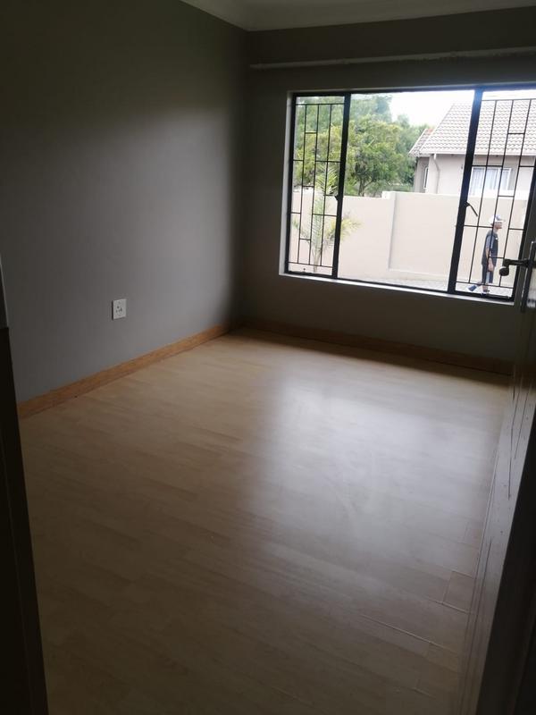 To Let 3 Bedroom Property for Rent in Thatchfield Gauteng