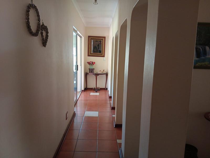 3 Bedroom Property for Sale in Rooihuiskraal Gauteng