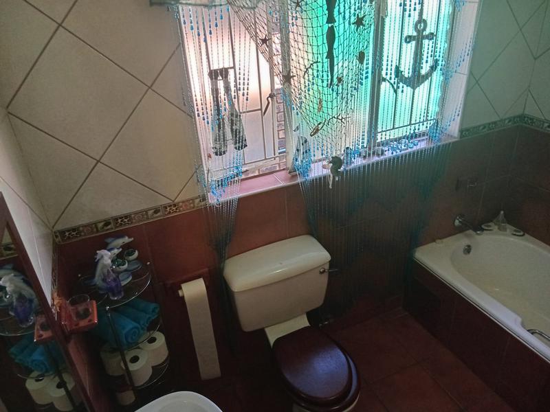3 Bedroom Property for Sale in Rooihuiskraal Gauteng