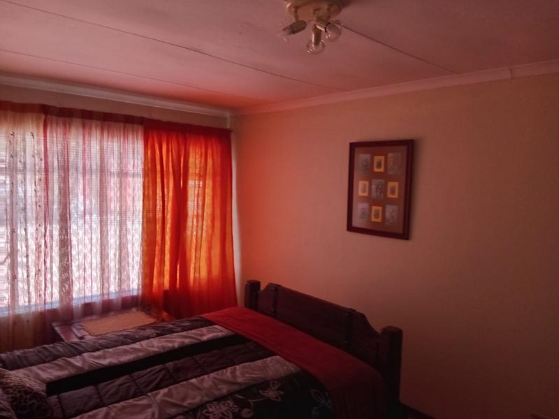 3 Bedroom Property for Sale in Rooihuiskraal Gauteng