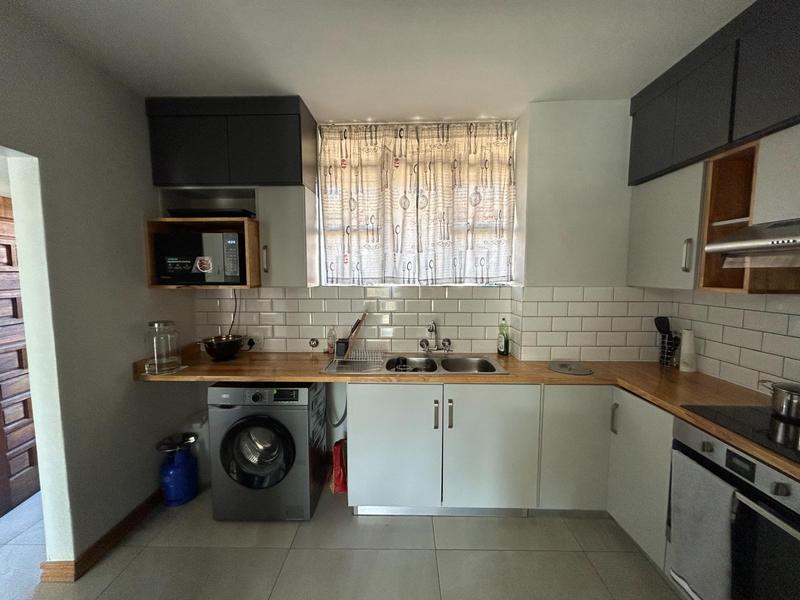 2 Bedroom Property for Sale in Zwartkop Gauteng