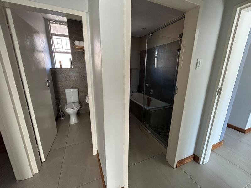 2 Bedroom Property for Sale in Zwartkop Gauteng