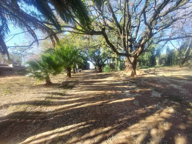 To Let 8 Bedroom Property for Rent in Raslouw A H Gauteng