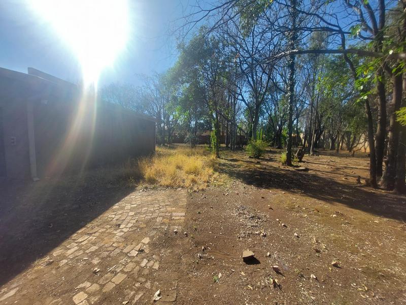 To Let 8 Bedroom Property for Rent in Raslouw A H Gauteng