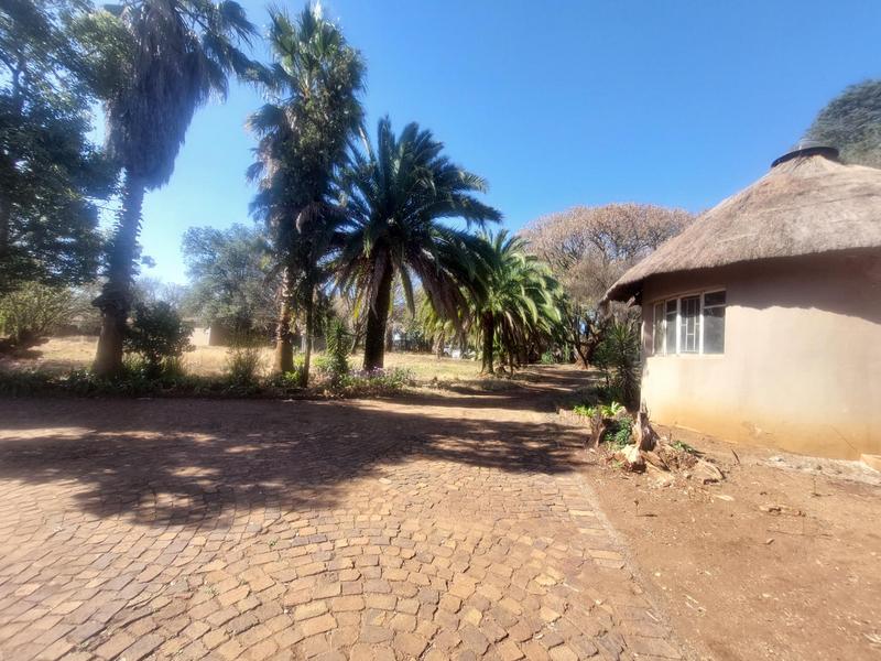To Let 8 Bedroom Property for Rent in Raslouw A H Gauteng