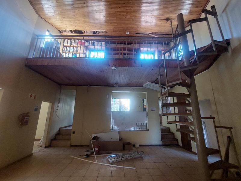 To Let 8 Bedroom Property for Rent in Raslouw A H Gauteng