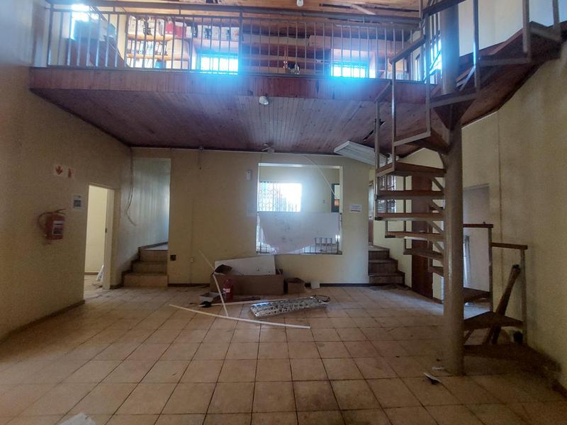 To Let 8 Bedroom Property for Rent in Raslouw A H Gauteng