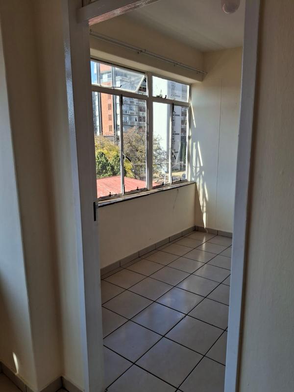 To Let 2 Bedroom Property for Rent in Sunnyside Gauteng