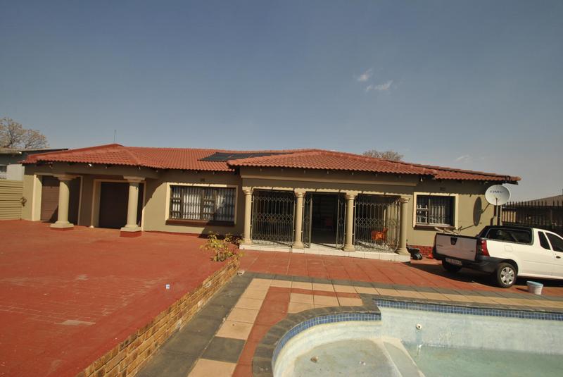 5 Bedroom Property for Sale in Eden Park Gauteng