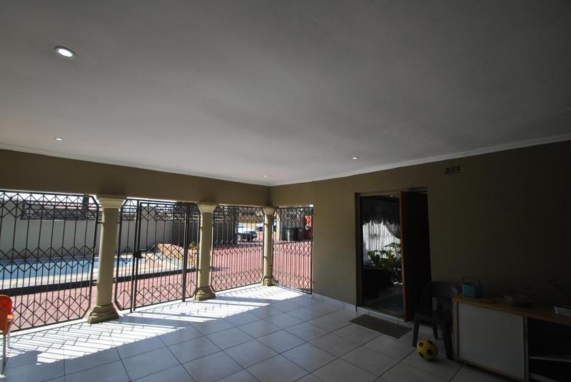 5 Bedroom Property for Sale in Eden Park Gauteng