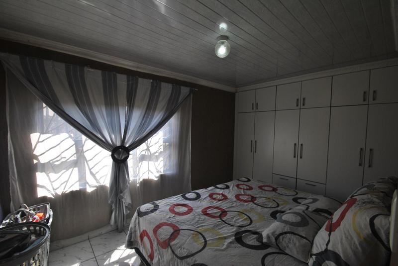 5 Bedroom Property for Sale in Eden Park Gauteng