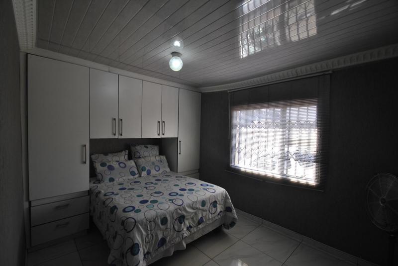 5 Bedroom Property for Sale in Eden Park Gauteng