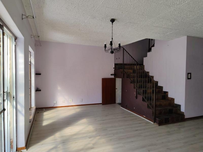 3 Bedroom Property for Sale in Elardus Park Gauteng