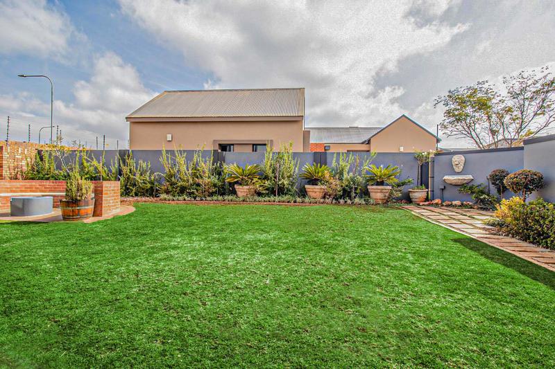 To Let 3 Bedroom Property for Rent in Midstream Meadows Gauteng