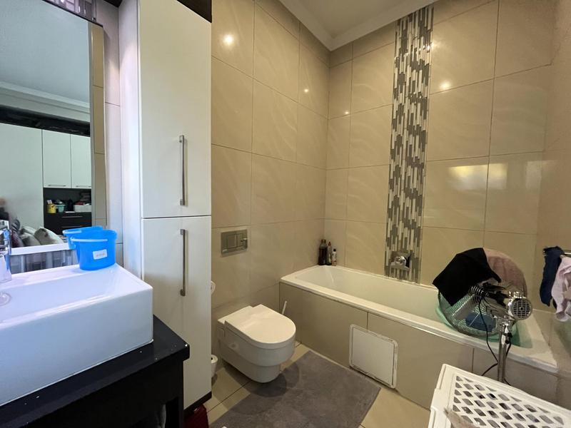 6 Bedroom Property for Sale in Midlands Estate Gauteng