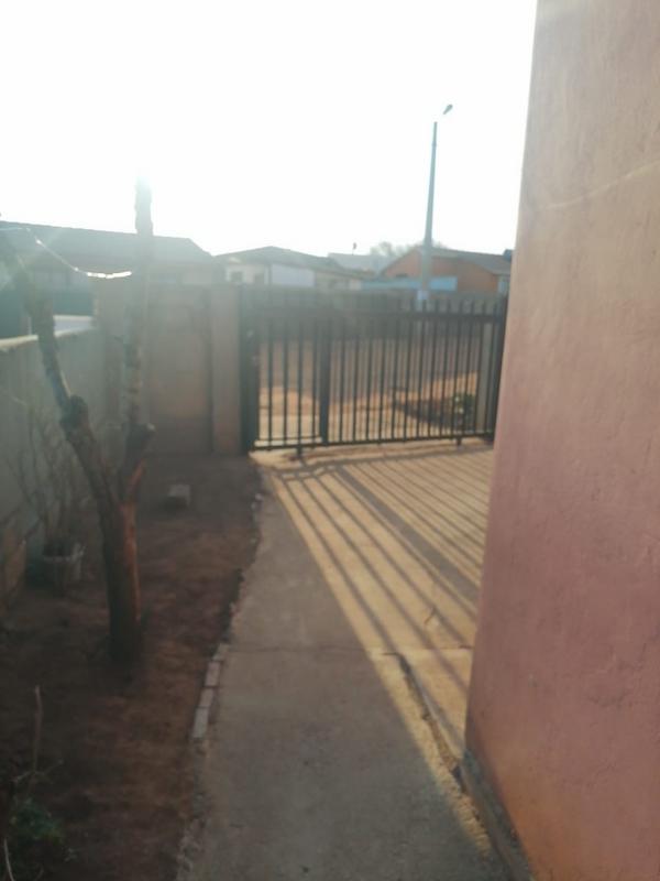 2 Bedroom Property for Sale in Eden Park Gauteng