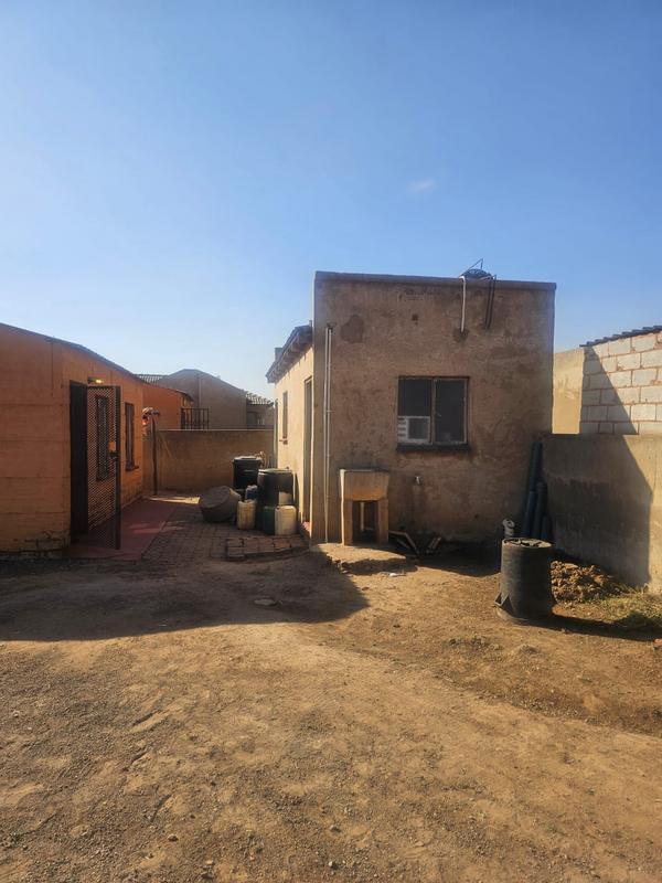 2 Bedroom Property for Sale in Vosloorus Gauteng