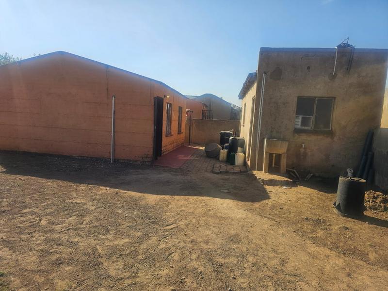 2 Bedroom Property for Sale in Vosloorus Gauteng