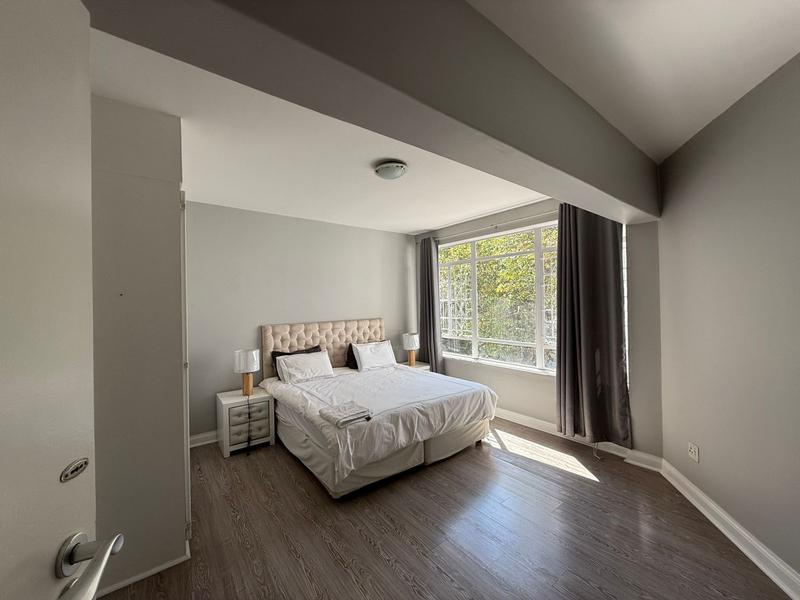 To Let 5 Bedroom Property for Rent in Sandown Gauteng