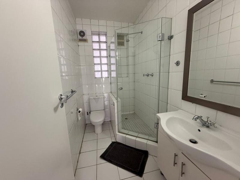To Let 5 Bedroom Property for Rent in Sandown Gauteng