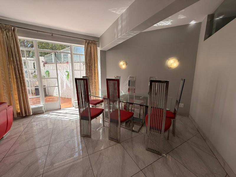 To Let 5 Bedroom Property for Rent in Sandown Gauteng