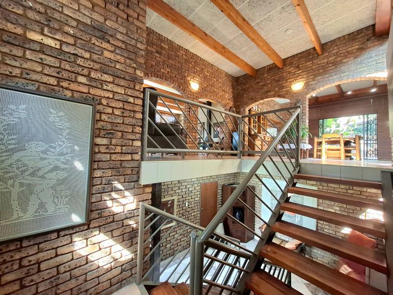5 Bedroom Property for Sale in Waterkloof Glen Gauteng