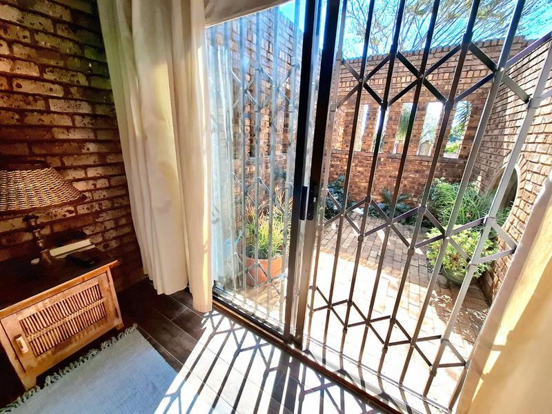 5 Bedroom Property for Sale in Waterkloof Glen Gauteng
