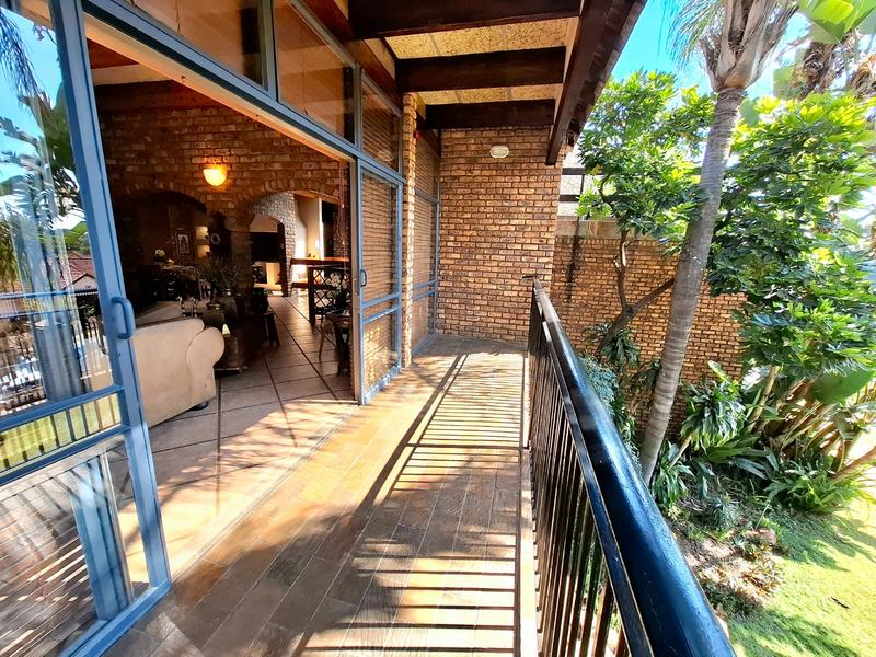 5 Bedroom Property for Sale in Waterkloof Glen Gauteng