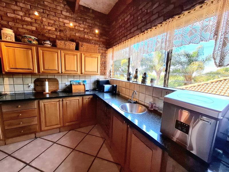 5 Bedroom Property for Sale in Waterkloof Glen Gauteng