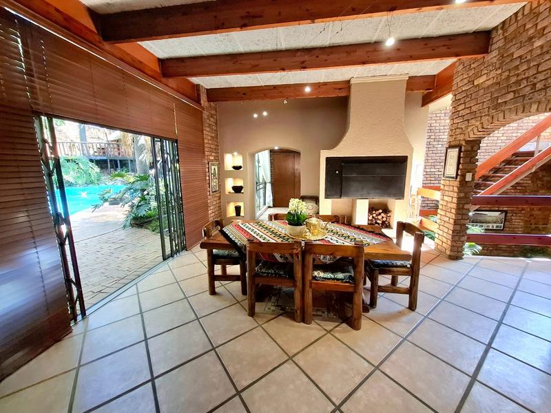 5 Bedroom Property for Sale in Waterkloof Glen Gauteng