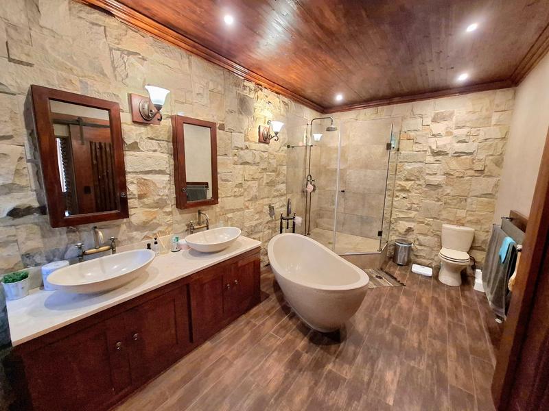 5 Bedroom Property for Sale in Waterkloof Glen Gauteng
